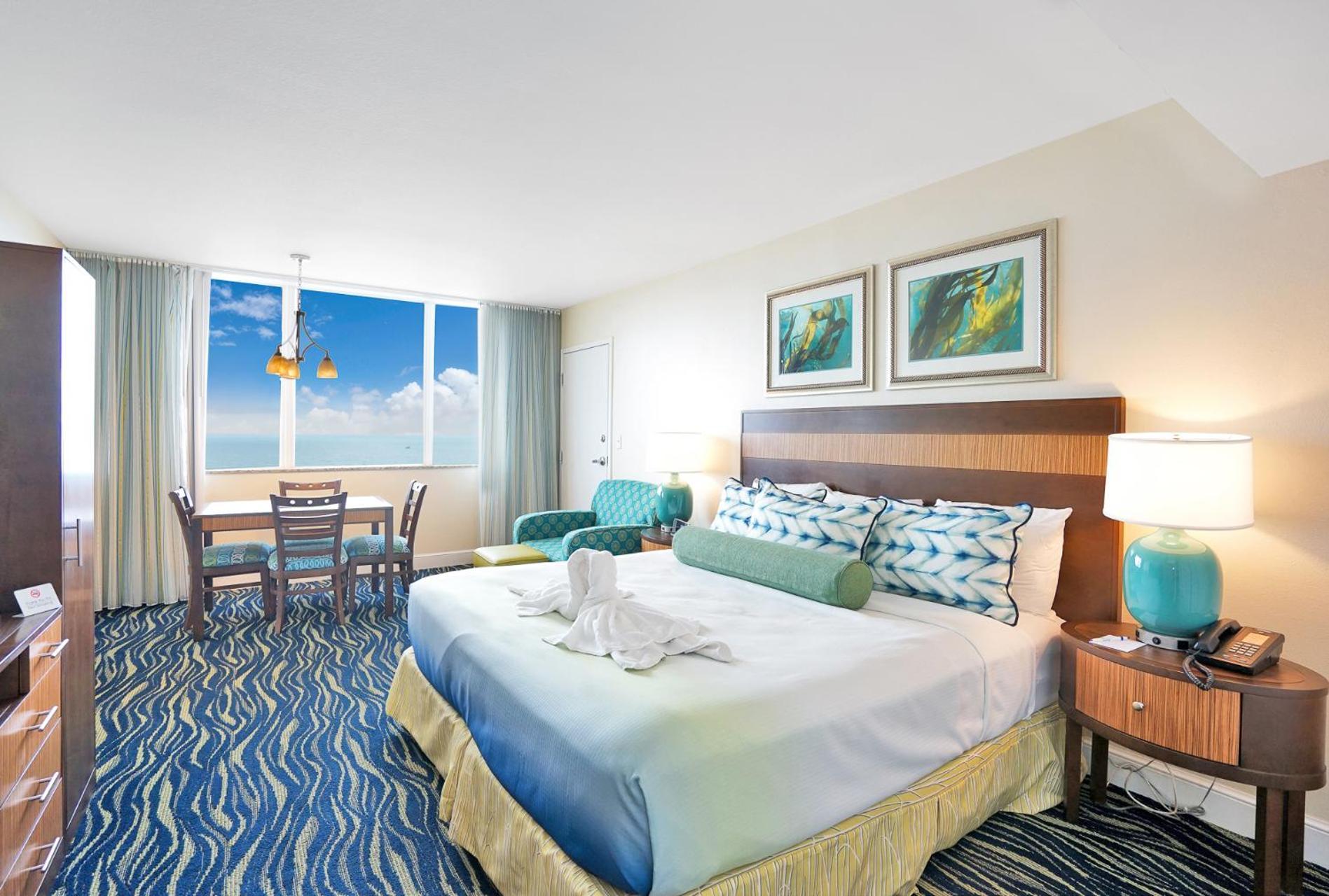 Standard Room, 1 King Bed, Ocean View,1448612110:JPEG