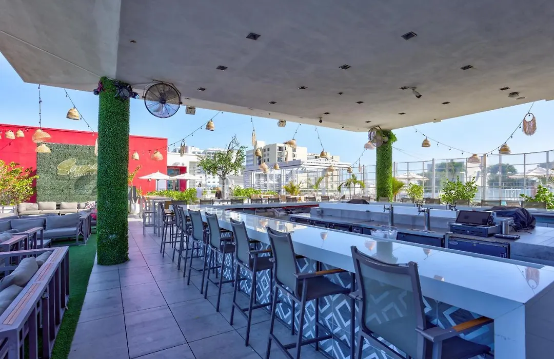 Beachfront Condo With Rooftop Pool!-1
