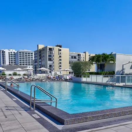 Beachfront Condo With Rooftop Pool!-2
